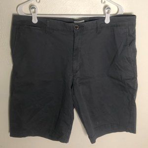 Men's Grey Flat Front Shorts Size 38